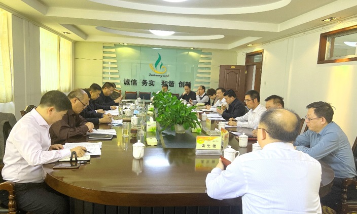 市委常委、副市長張秀林到敦煌種業(yè)調(diào)研